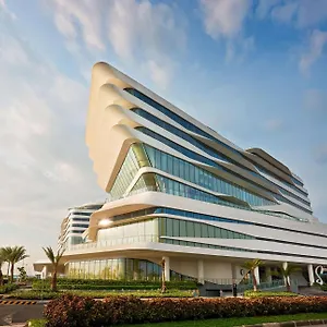 Отель Conrad Manila